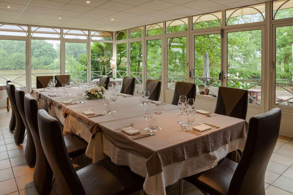 Hotel Le Germinal Cesson-Sévigné Restaurace fotografie